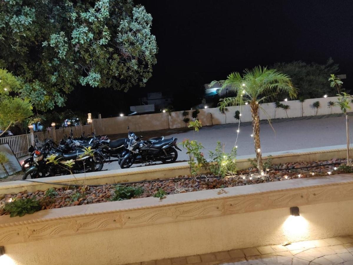 Hotel Virasat By Bookingcare Chhatarpur Εξωτερικό φωτογραφία